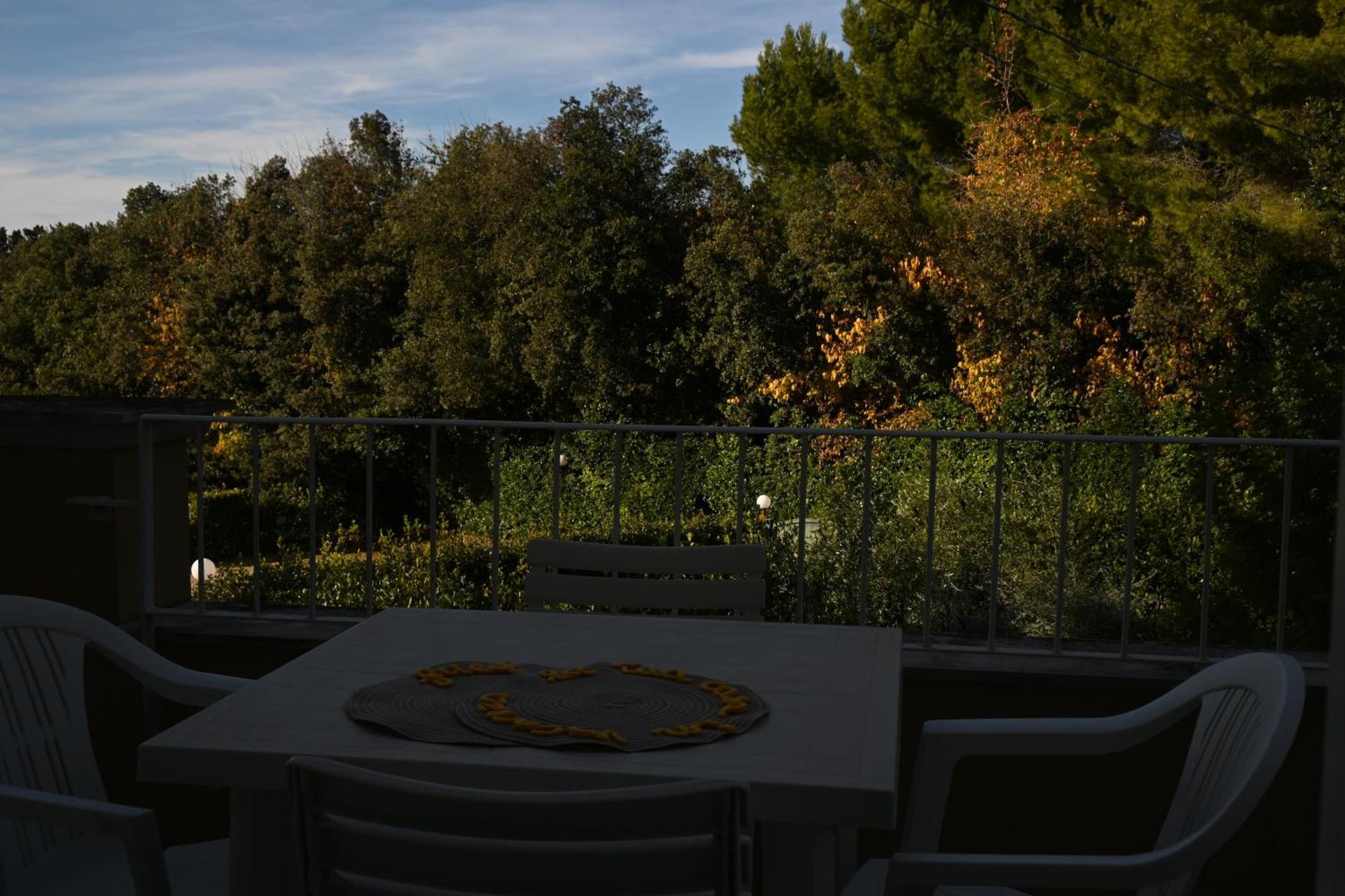 N185 - Numana, Meraviglioso Trilocale Con Terrazzo E Piscina Екстер'єр фото